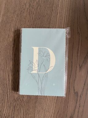 Monogram 'D' Floral Notecard Set - Light Blue Cream